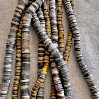 Beautiful powder-glass beads, produced in Ghana by the Ashanti. Multi-layered. 1970-1990.