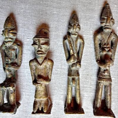 Four small bronze figures, H.11-14cm. Ogoni, Nigeria.