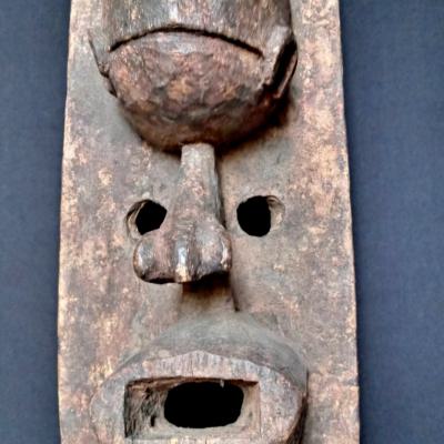 Beautiful mask of a hunter. H. 42 cm. Dogon, Mali. Ex-coll. J-B. Bedaux. On steel socle.